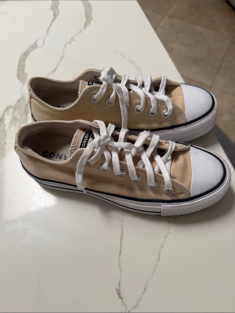 Converse Kids Low Top Sneakers in Beige and White